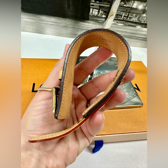 Louis Vuitton Monogram Bracelet - Picture 14 of 16